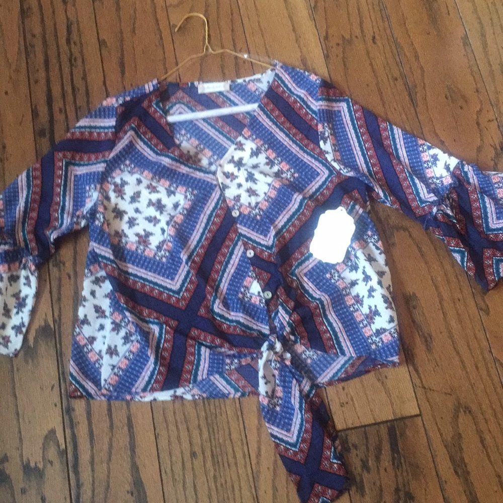 NWT Alterd State tie front top.Size M